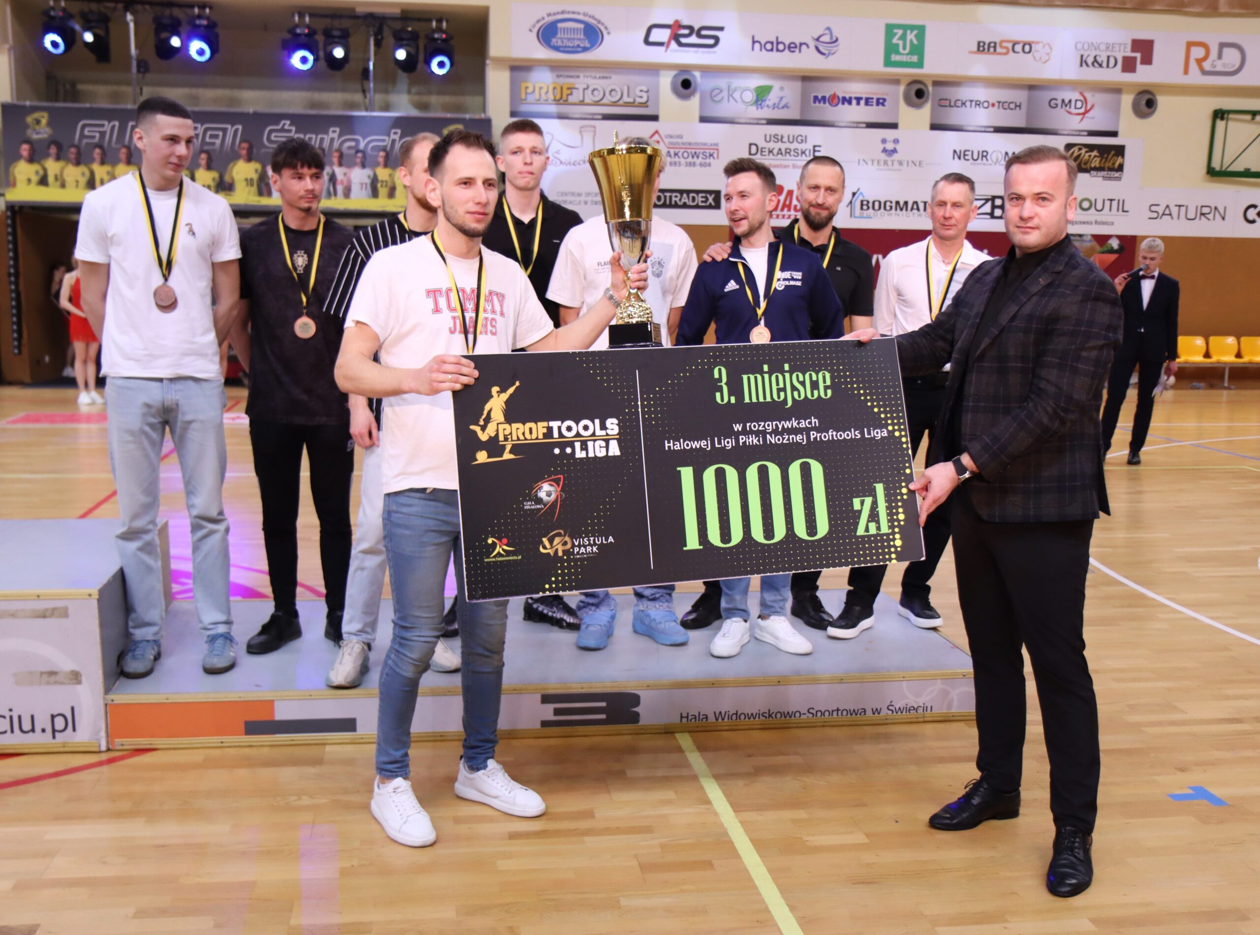 Noe-Trans/Rolmasz Przysiersk brązowym medalistą. Raf-Mix znów poza podium